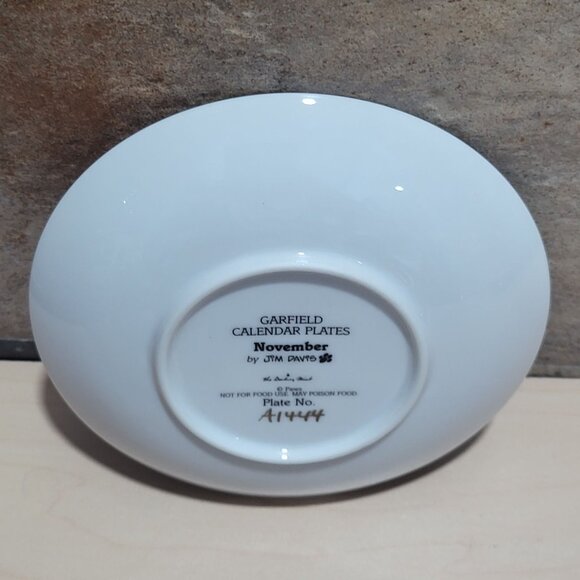 Garfield Calendar November Plate Jim Davis Plate No A 1444 Danbury Mint - Picture 6 of 14